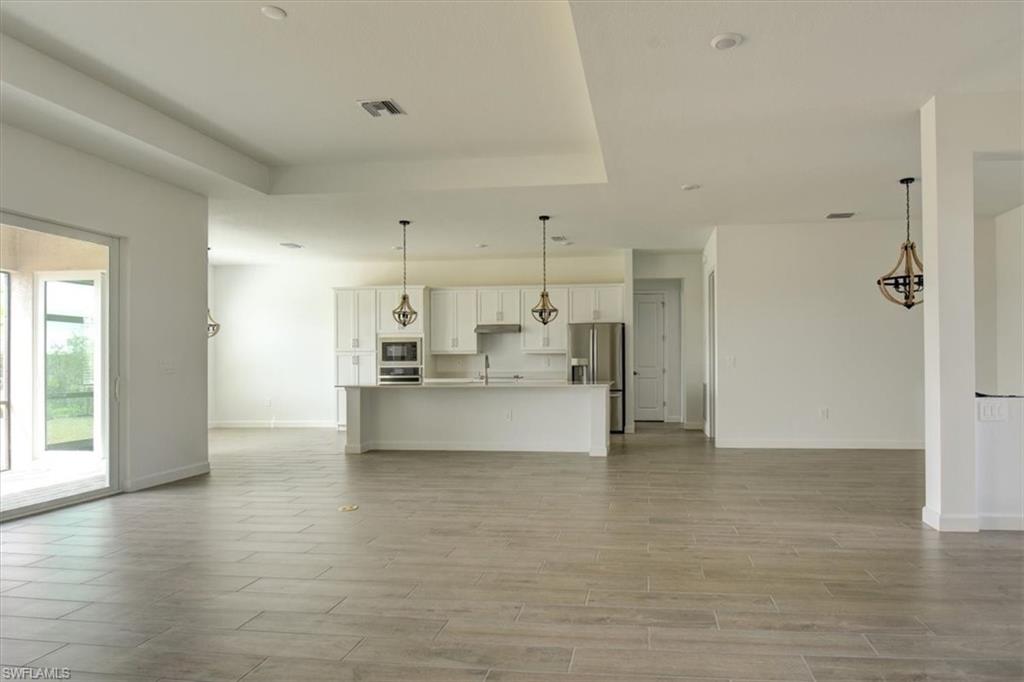 HARBOR ESTATES - Residential