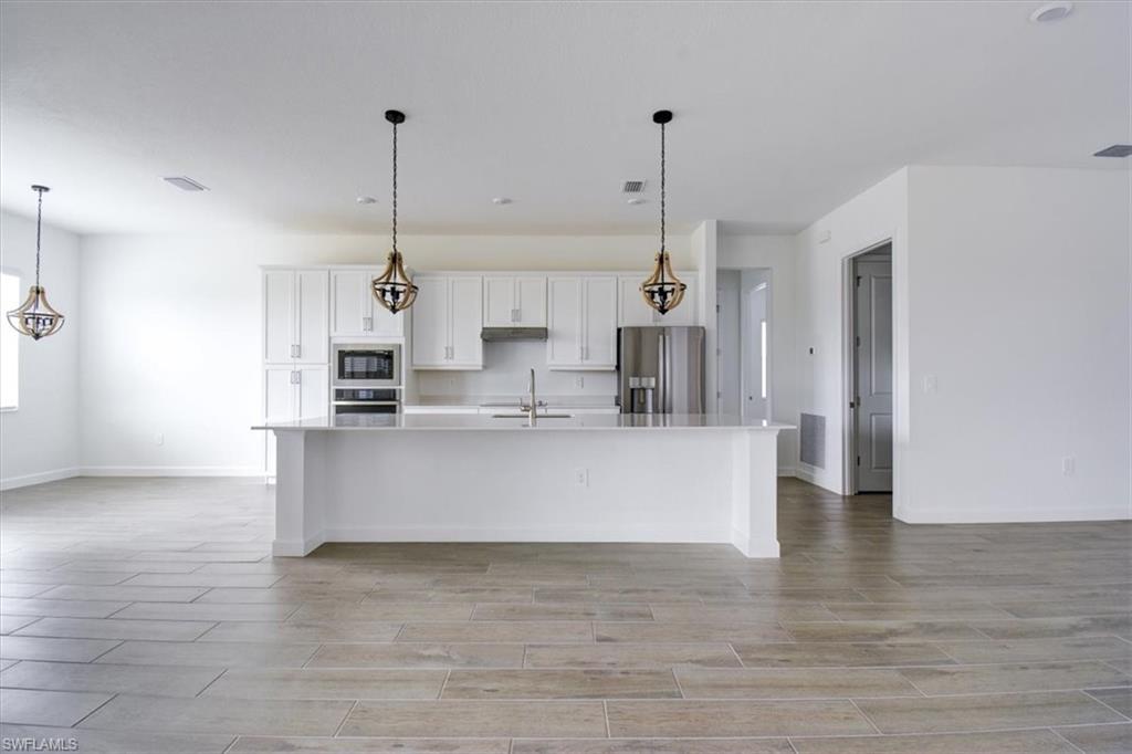 HARBOR ESTATES - Residential
