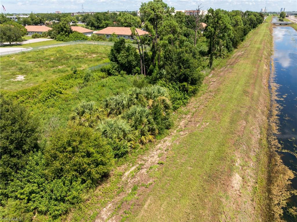 FORT MYERS - Land