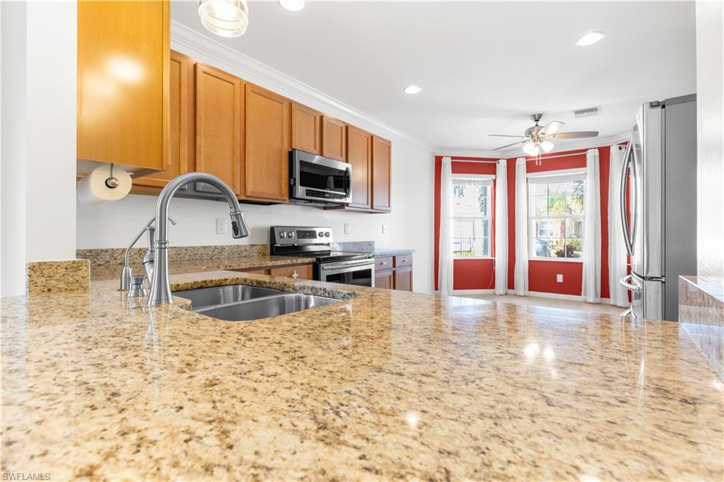 CASCADES - Residential Lease