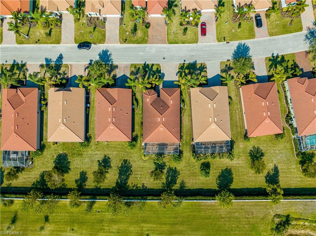 CASCADES - Residential Lease