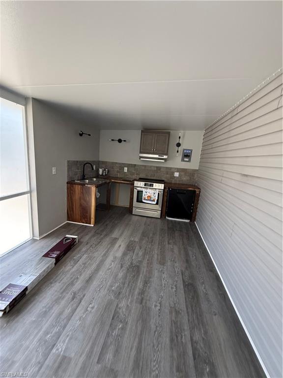 NORTH FORT MYERS - Residential