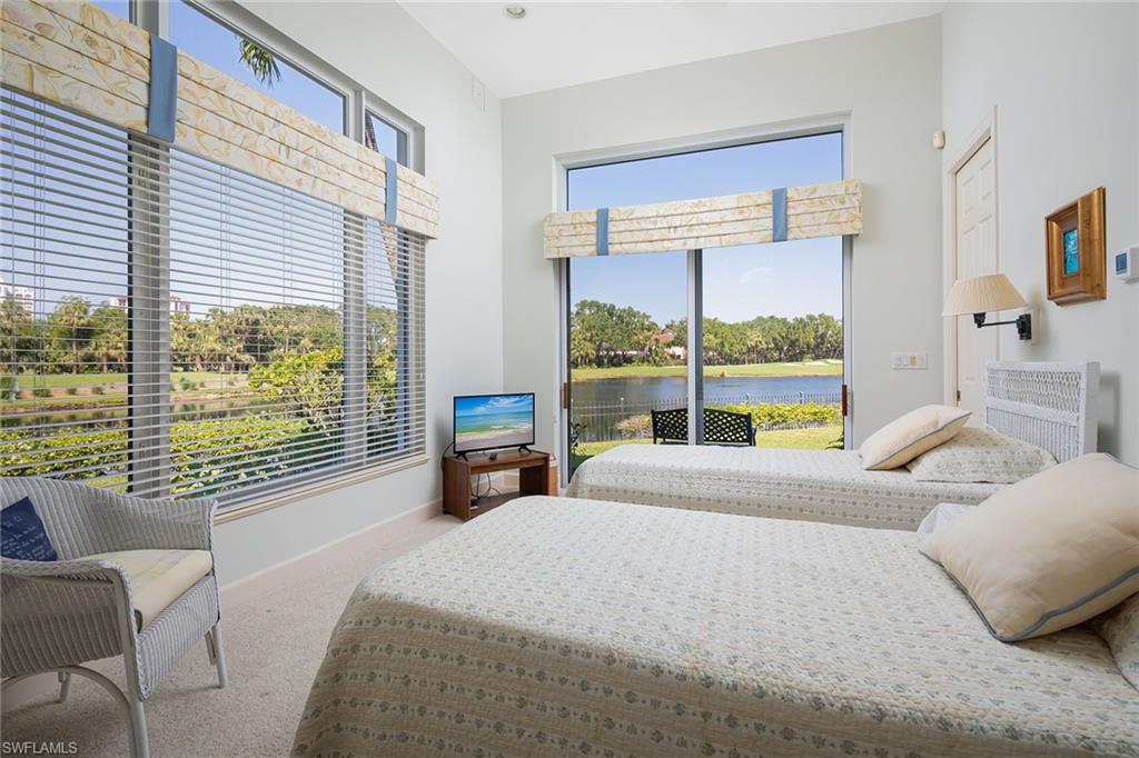 BARRINGTON AT PELICAN BAY - Residential