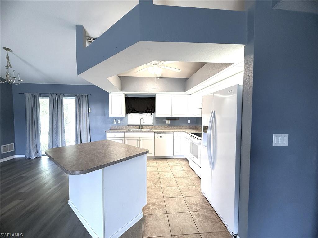 CAPE CORAL - Residential Lease