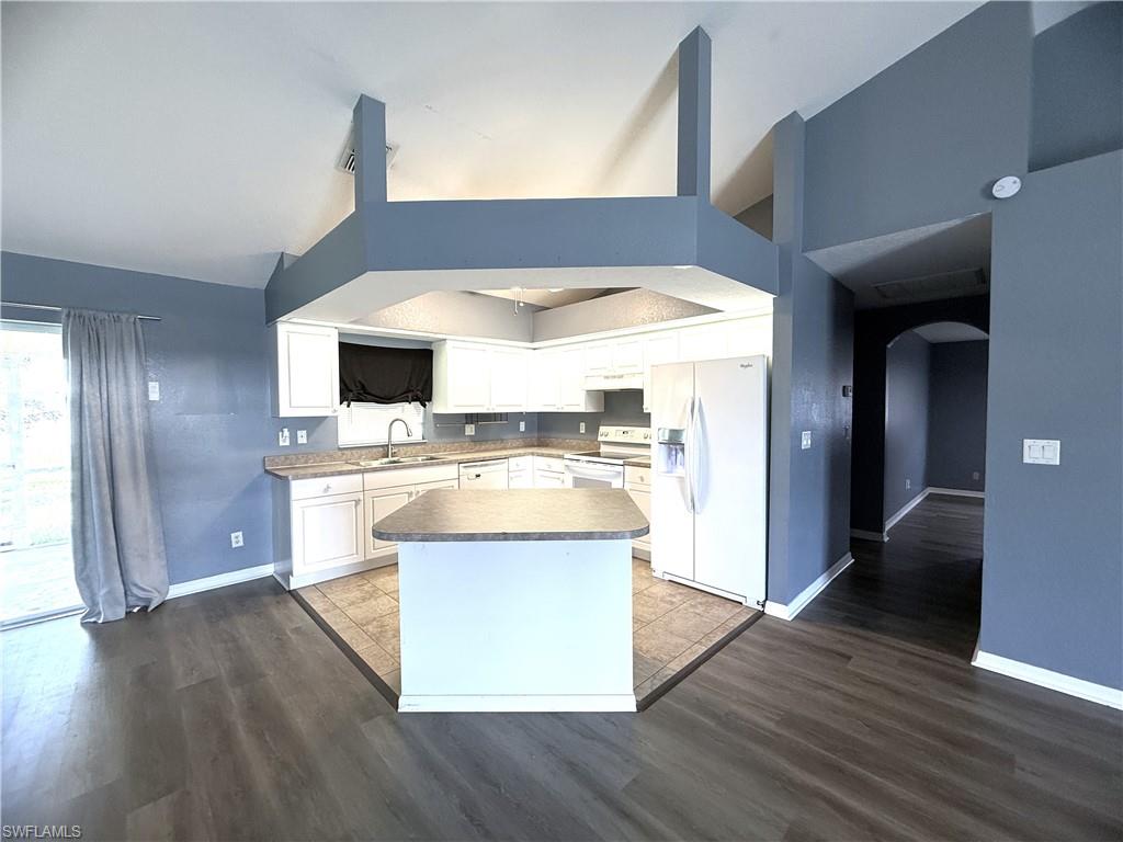 CAPE CORAL - Residential Lease