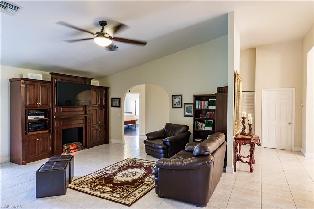 GOLDEN GATE ESTATES - Residential