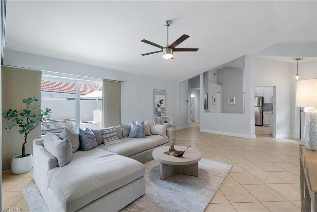 LONGSHORE LAKE - Residential