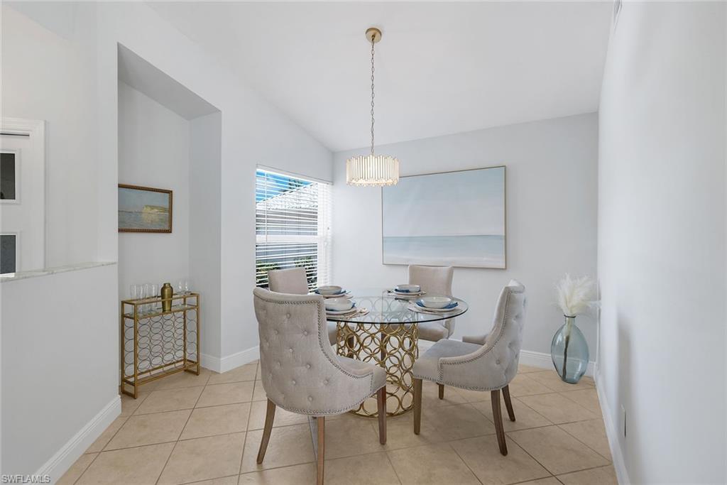 LONGSHORE LAKE - Residential