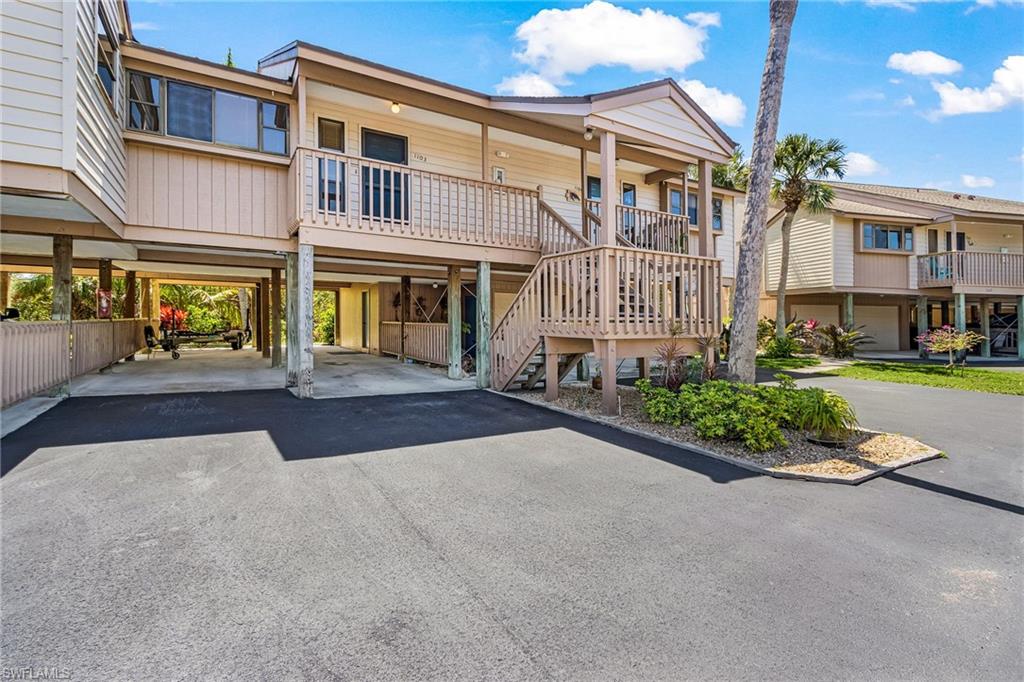 CAPTAINS HARBOR CONDO - Residential