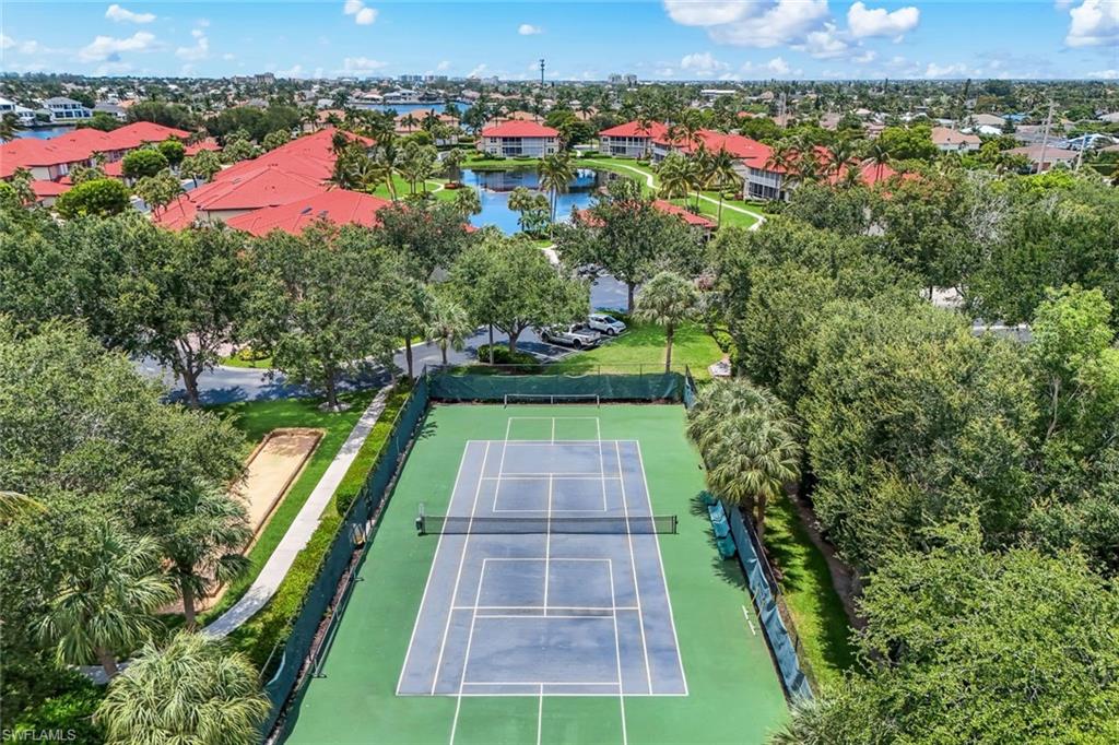 VILLAS AT WATERSIDE - Residential