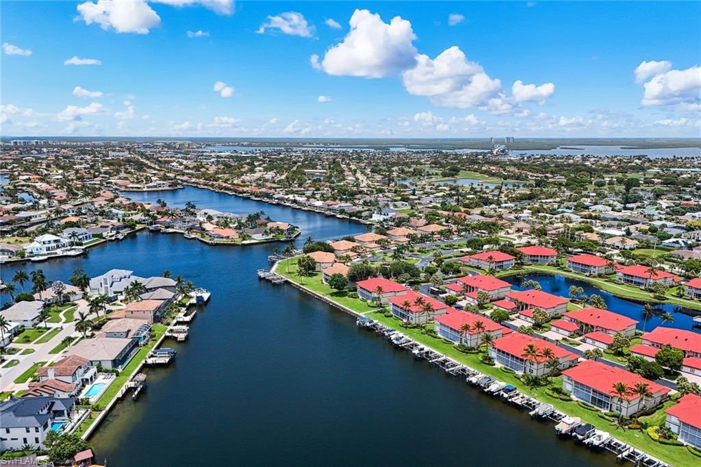 VILLAS AT WATERSIDE - Residential