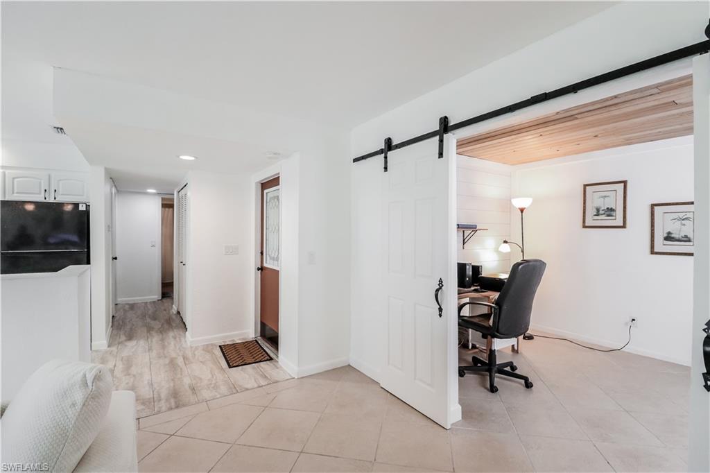 LAKEWOOD VILLAS - Residential