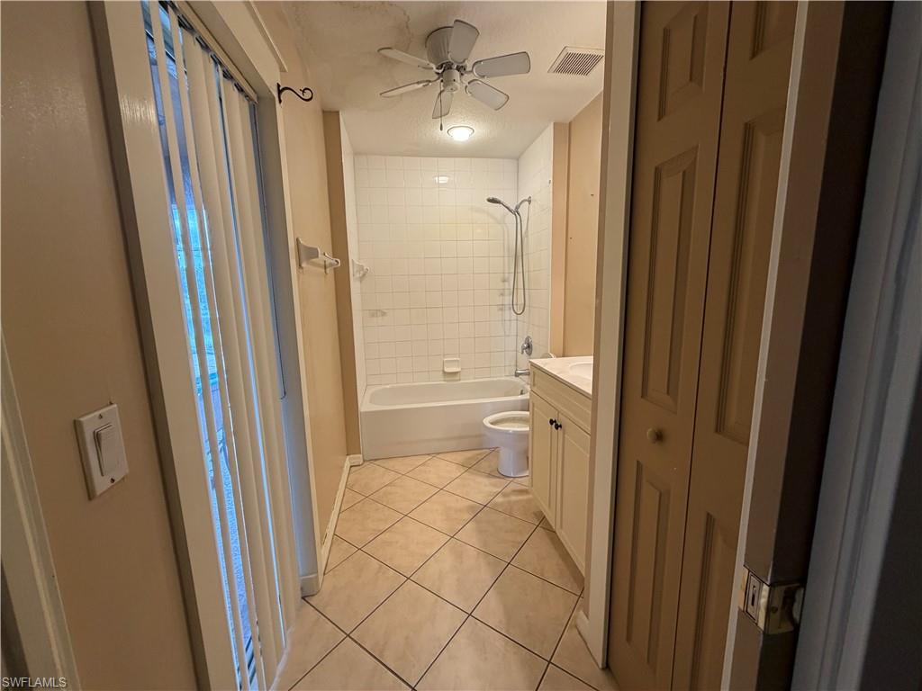 MIRROR LAKES - Residential