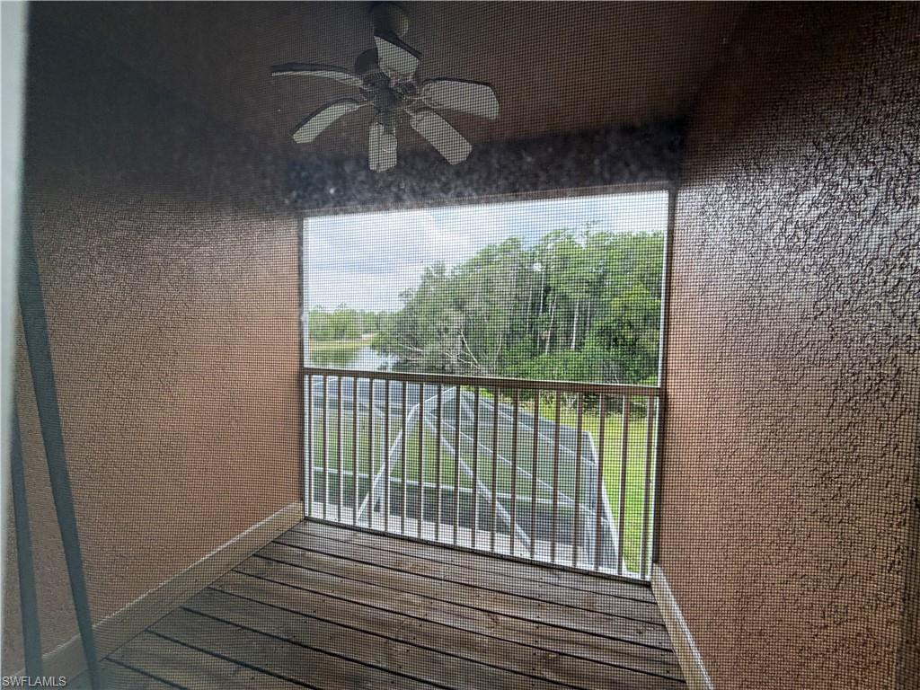 MIRROR LAKES - Residential
