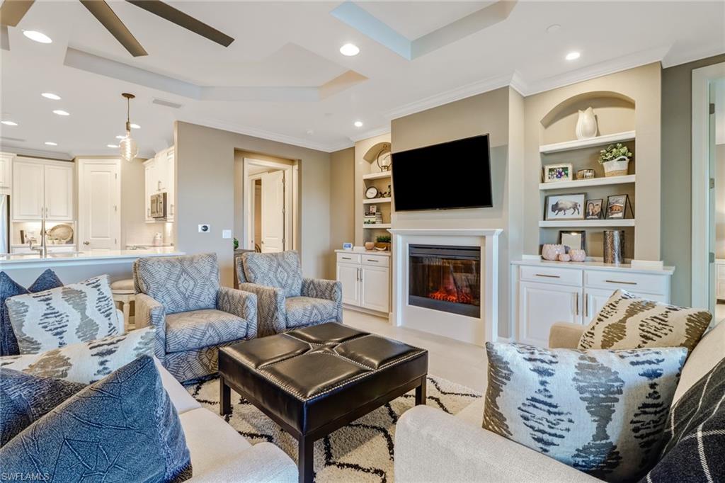 ESPLANADE - Residential Lease