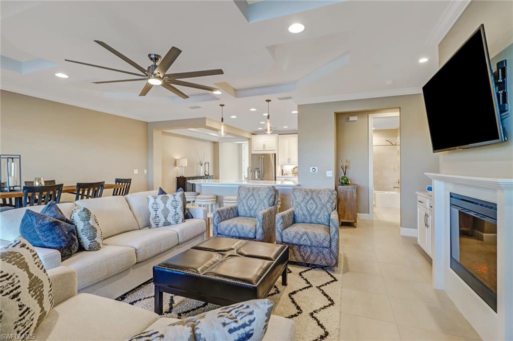ESPLANADE - Residential Lease