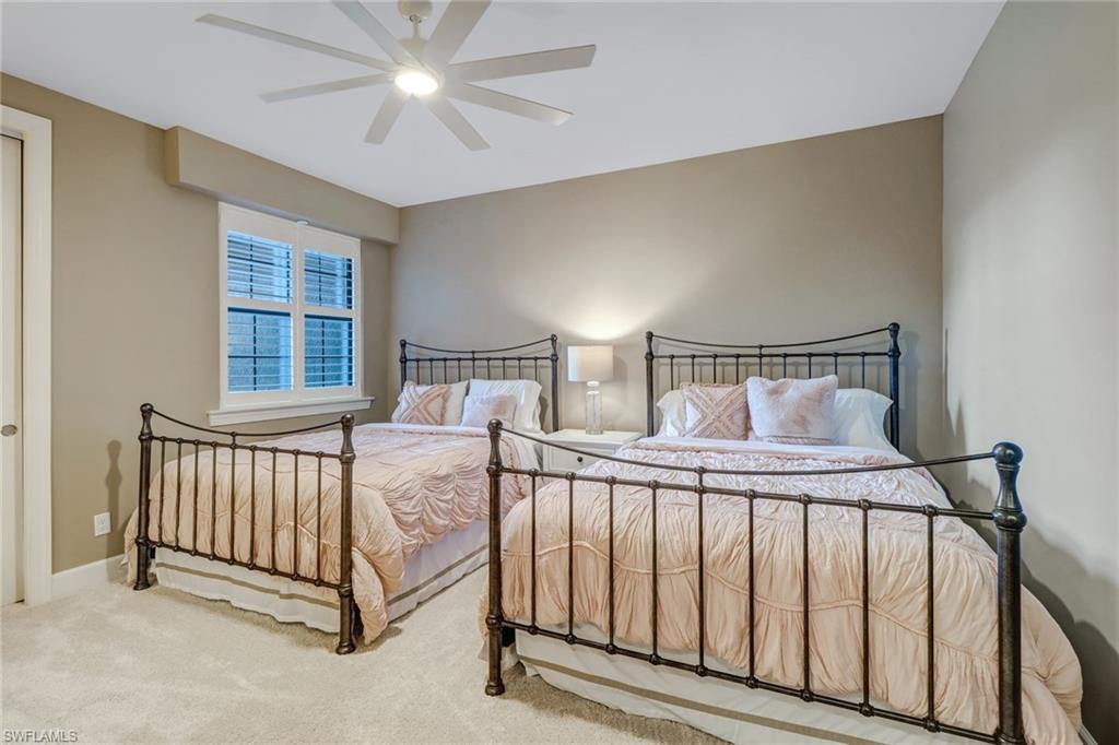 ESPLANADE - Residential Lease
