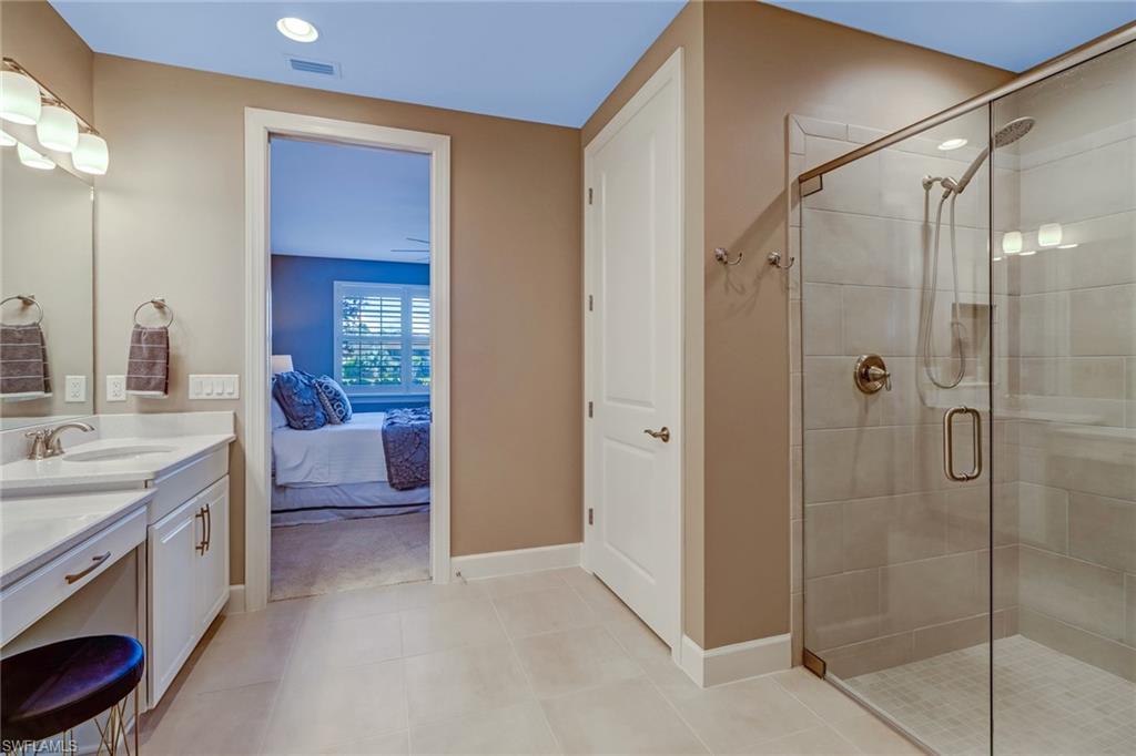ESPLANADE - Residential Lease