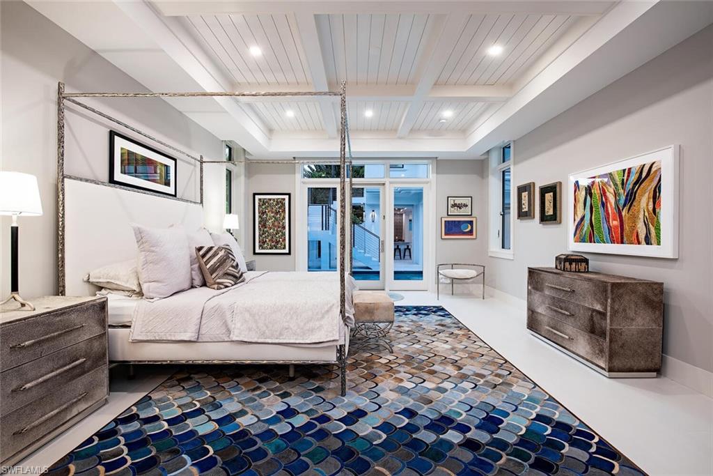 OLDE NAPLES - Residential