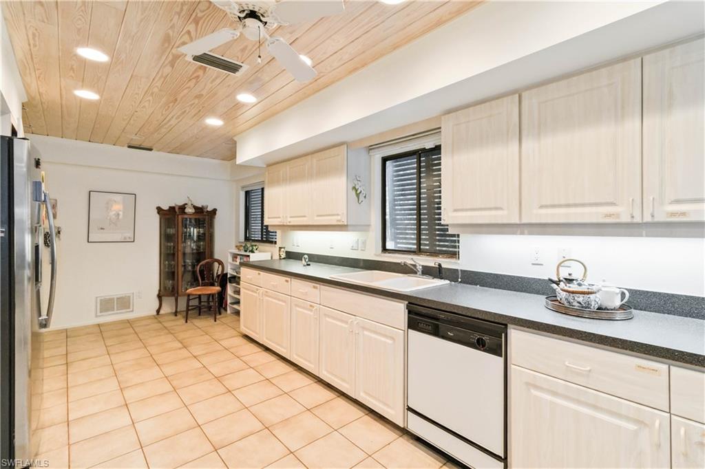 HIDDEN PINES - Residential