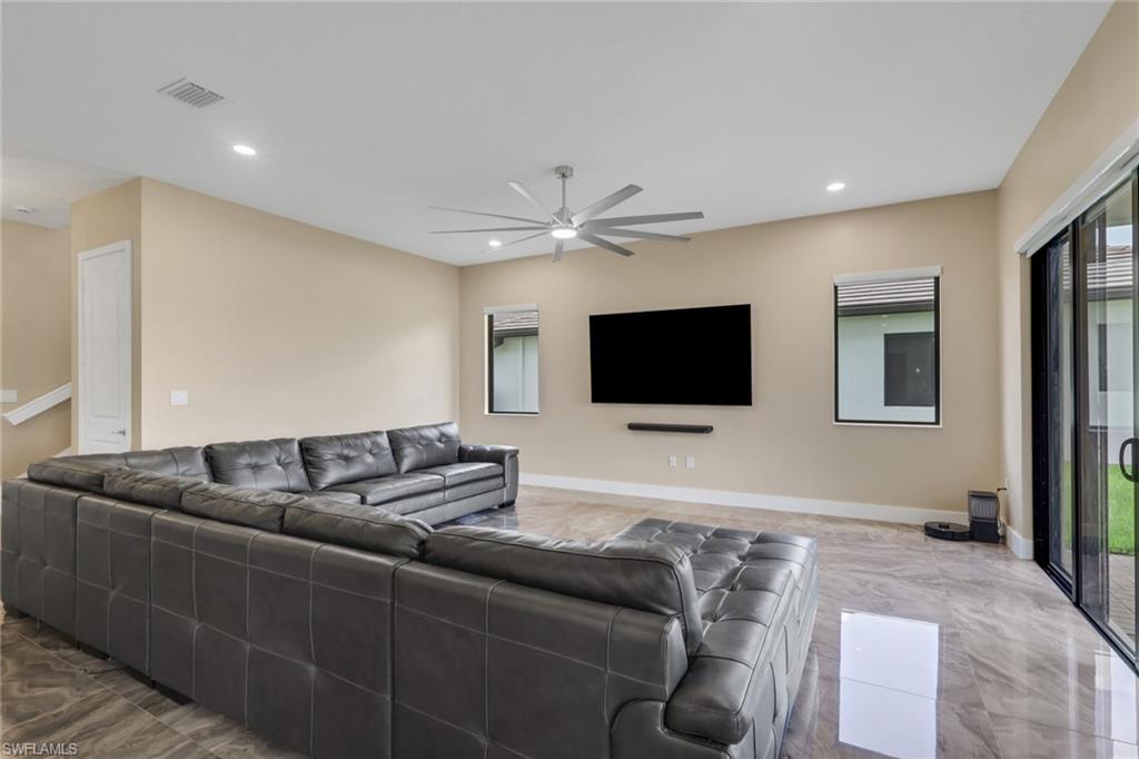 MAPLE RIDGE - Residential