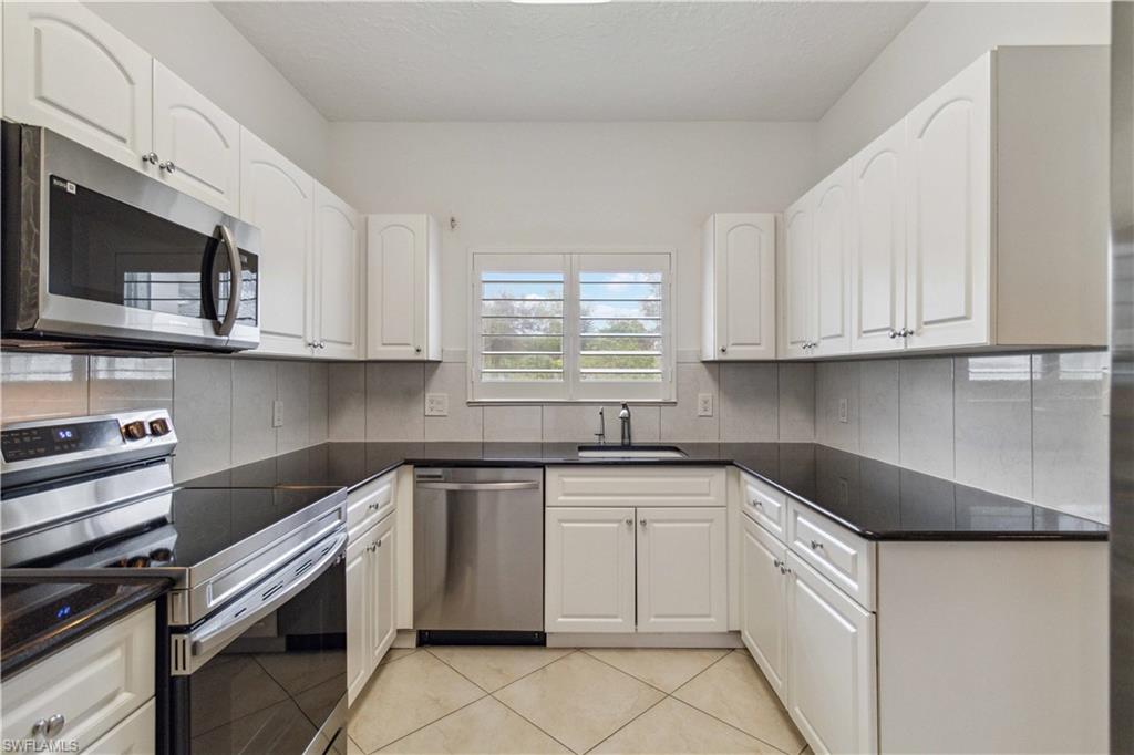 ARBOR TRACE - Residential