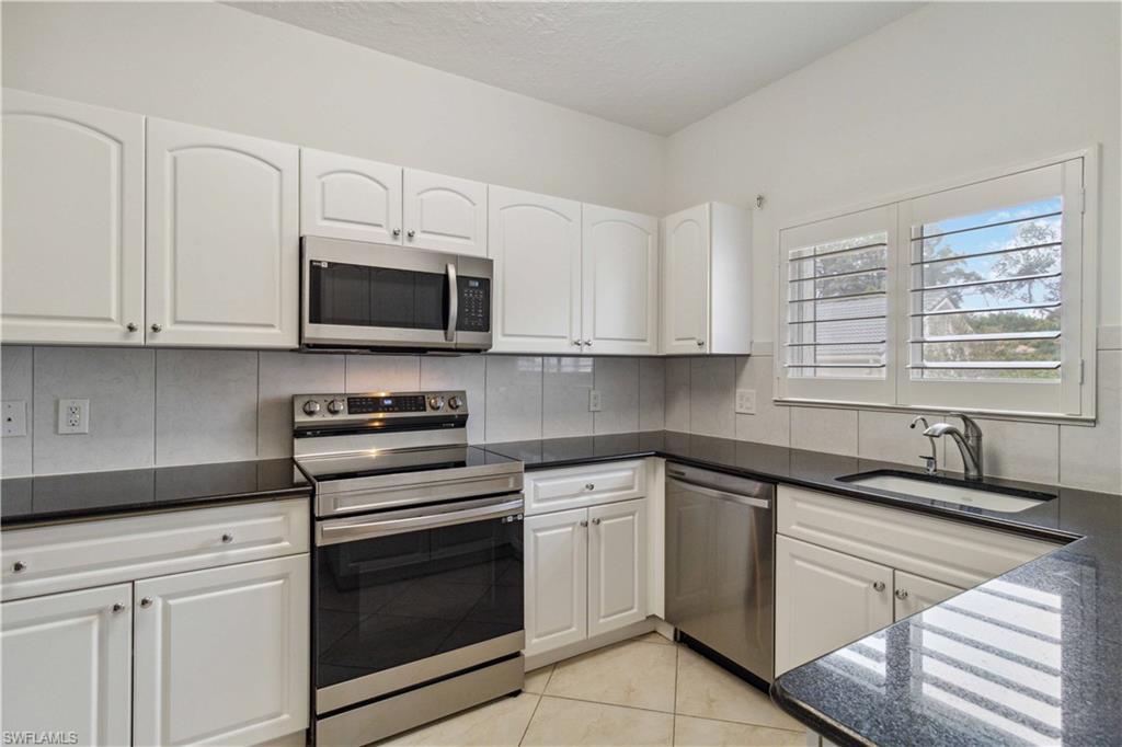ARBOR TRACE - Residential
