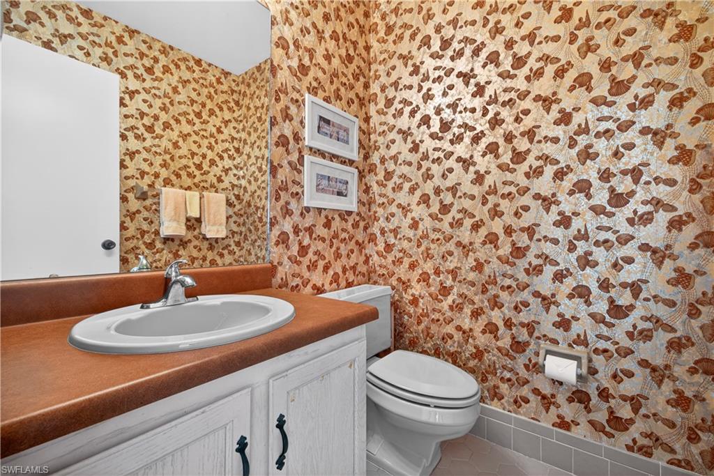MYERLEE PARK NORTH CONDO - Residential
