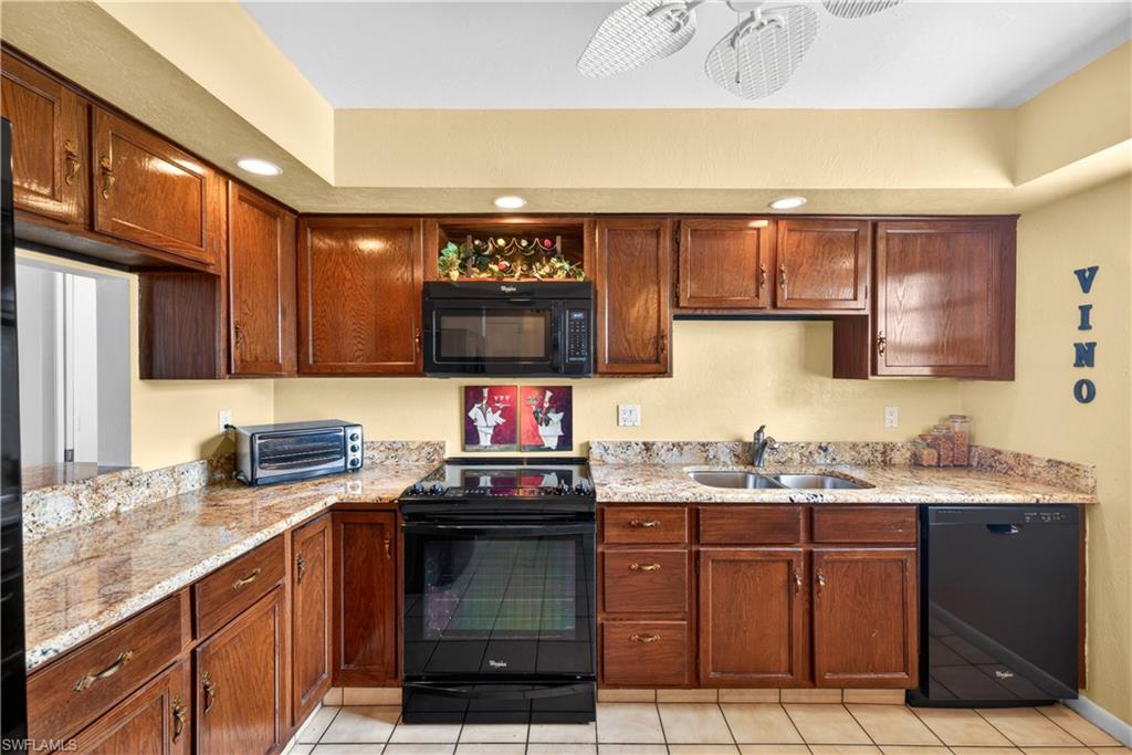 MYERLEE PARK NORTH CONDO - Residential