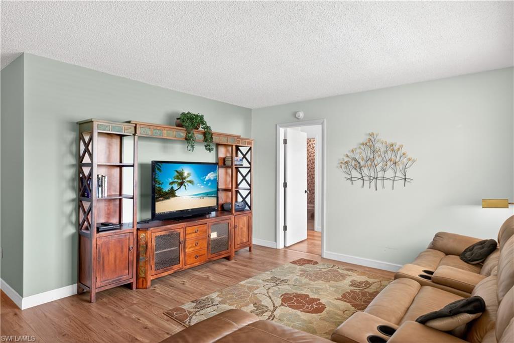 MYERLEE PARK NORTH CONDO - Residential