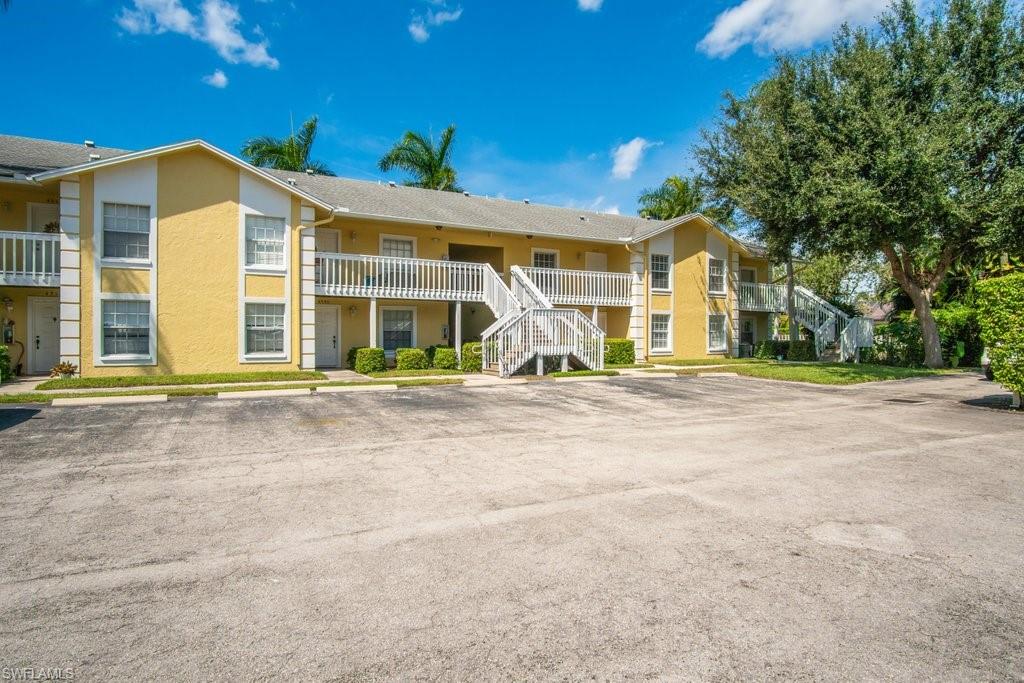 VILLAGE WEST - Residential