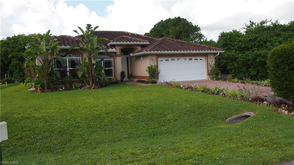 TWIN LAKE ESTATES - Residential