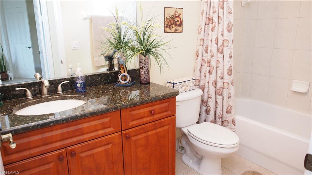 TWIN LAKE ESTATES - Residential