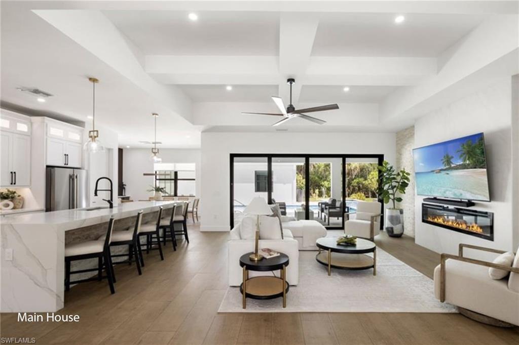 GOLDEN GATE ESTATES - Residential