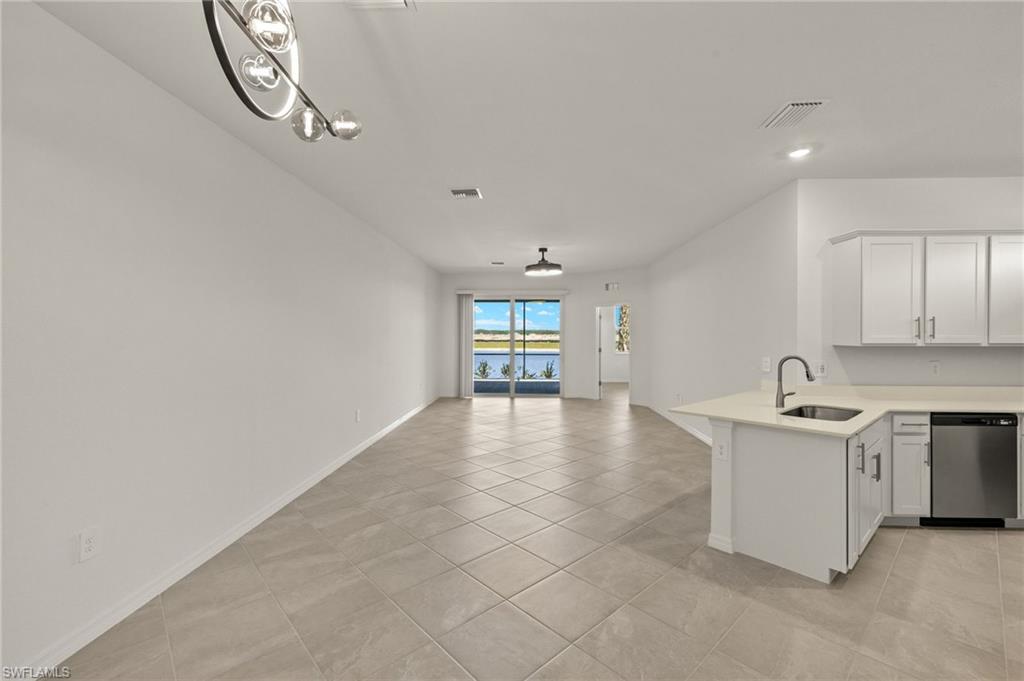 TUCKERS COVE - Residential Lease