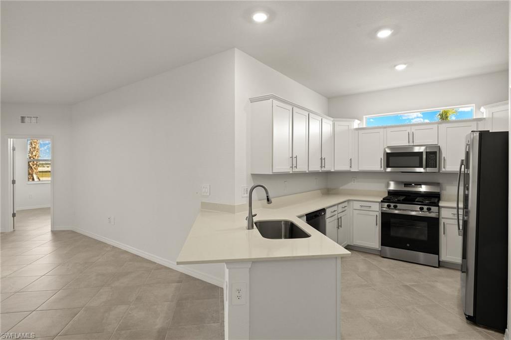 TUCKERS COVE - Residential Lease