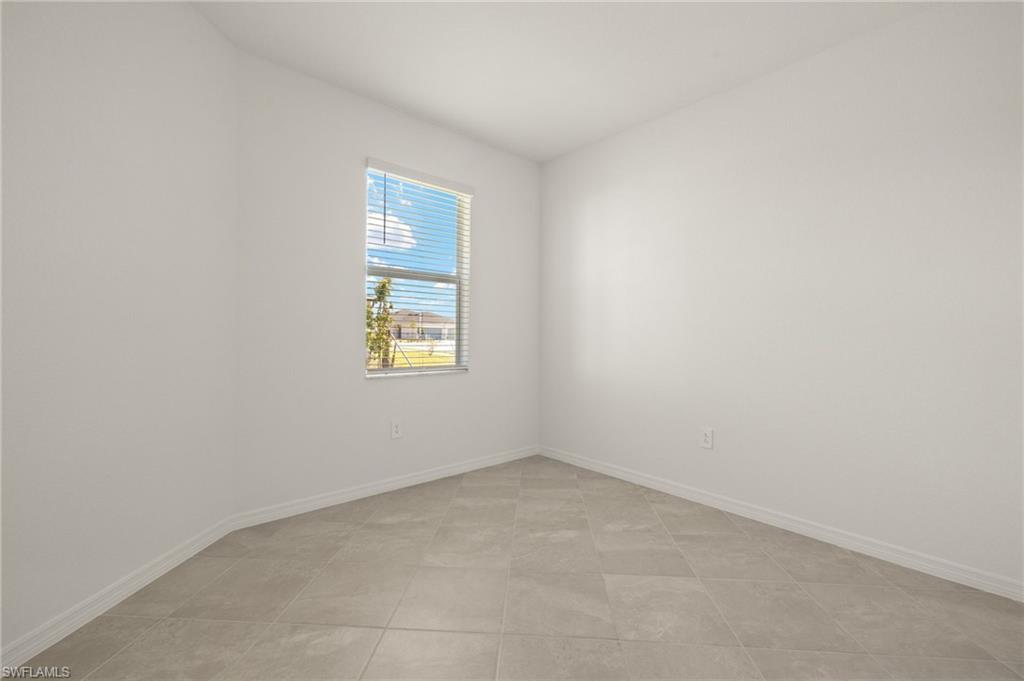 TUCKERS COVE - Residential Lease