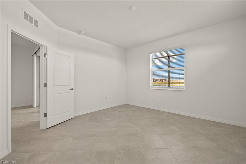 TUCKERS COVE - Residential Lease