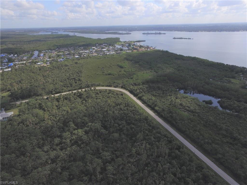 ACREAGE - Land