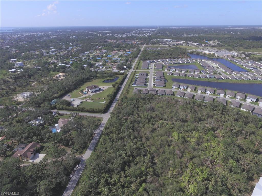 ACREAGE - Land