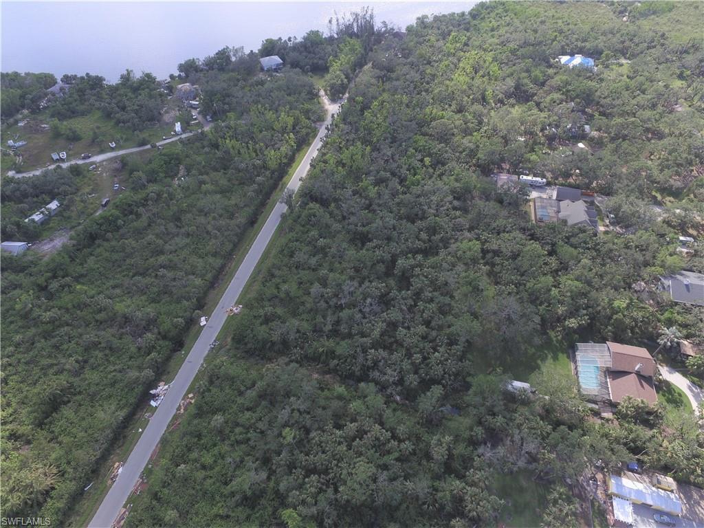 ACREAGE - Land