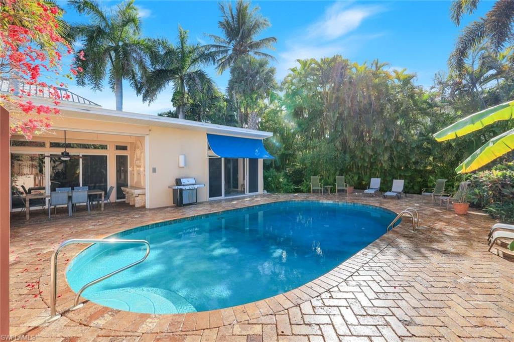 OLDE NAPLES - Residential Lease