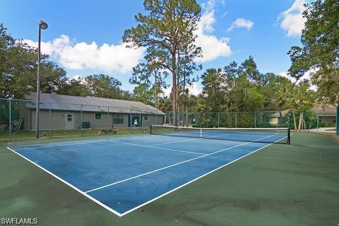LAUREL OAKS - Residential