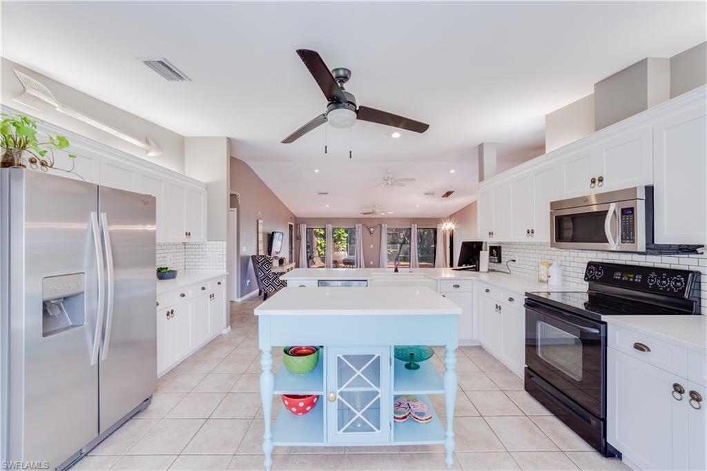 LAUREL OAKS - Residential