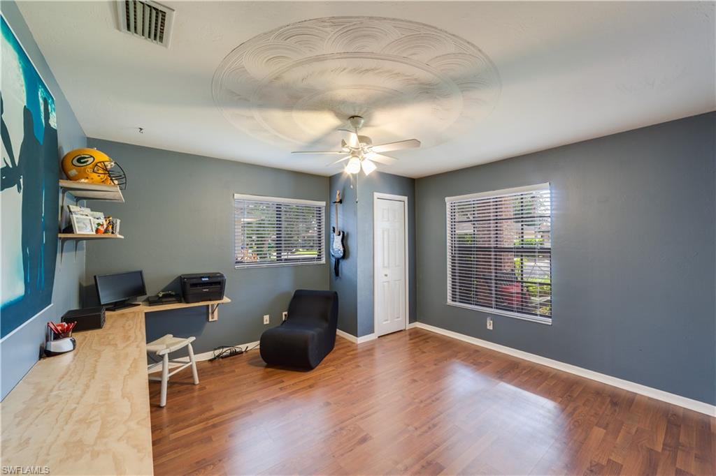 LAUREL OAKS - Residential