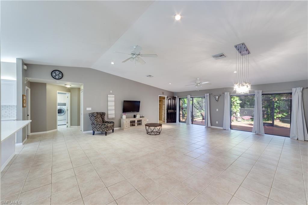 LAUREL OAKS - Residential