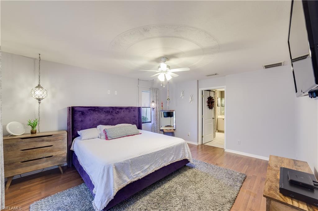 LAUREL OAKS - Residential