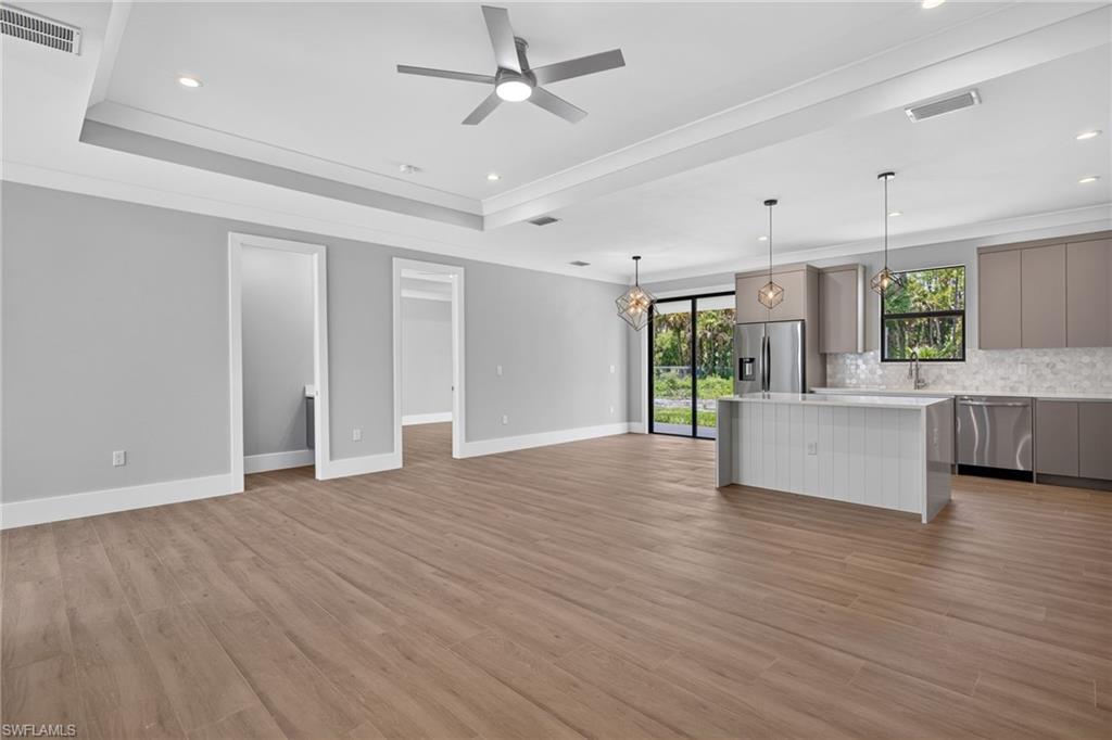 GOLDEN GATE ESTATES - Residential