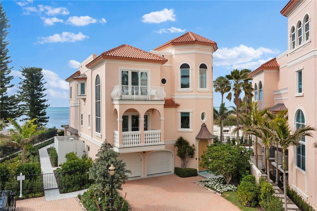 PARK SHORE - Residential