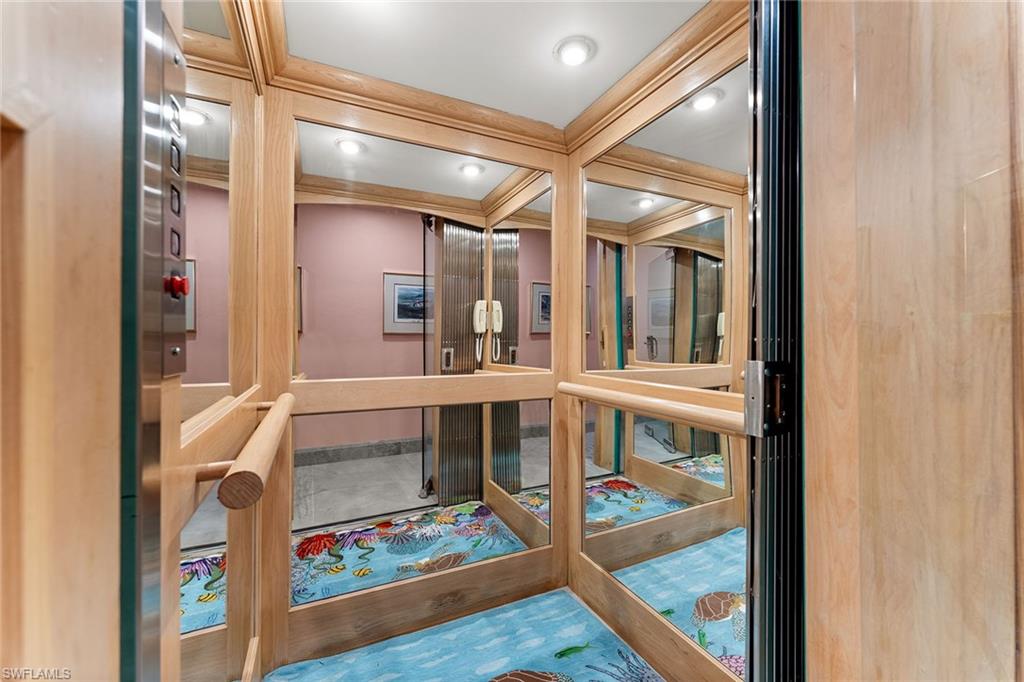 PARK SHORE - Residential